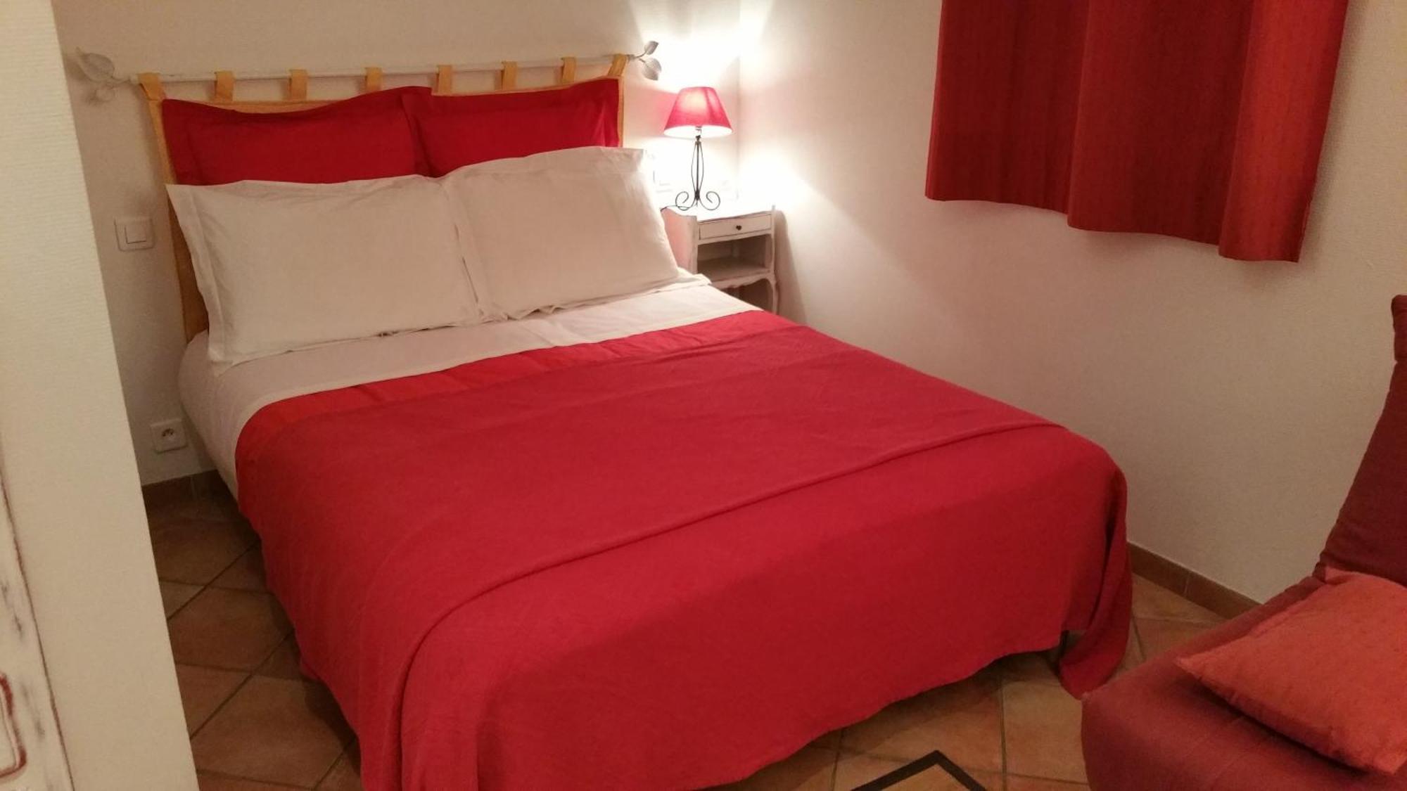 La Cigale Sous L'Olivier Bed & Breakfast Le Castellet  Eksteriør bilde